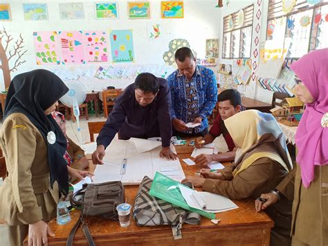 Peran Sekolah dalam Mendorong Minat Baca di Cirebon